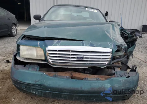 2000 Ford Crown Victoria Police Interceptor from USA, damaged, VIN 2FAFP71W1YX163972